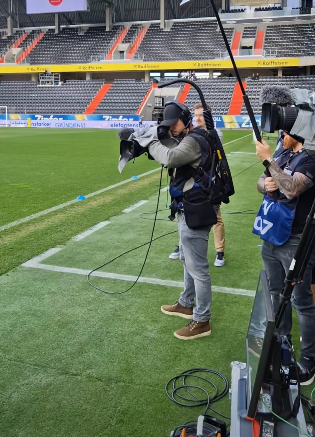 Live-Kameramann bei der Fußball Bundesliga